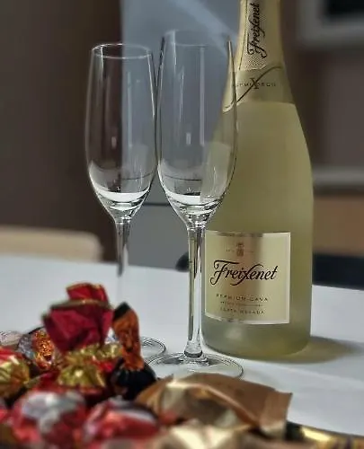 Asturin House - Parking Gratis * Salamanca